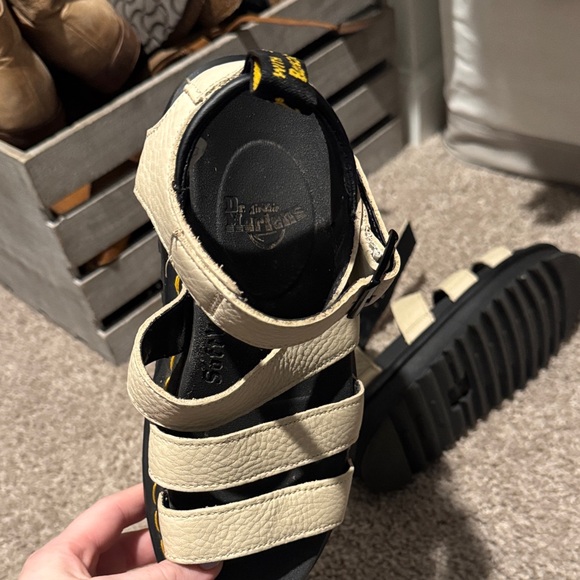 Dr. Martens Blaire sandal - Picture 4 of 4